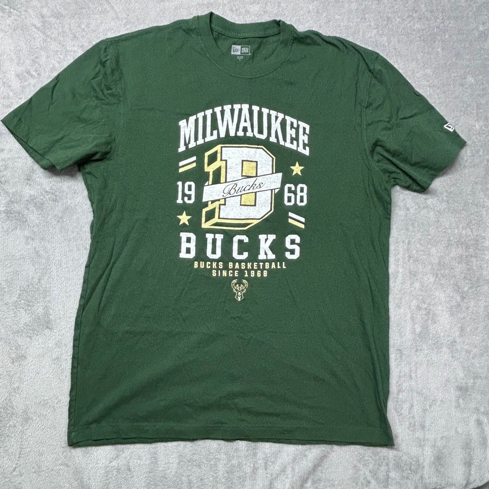 New Era Milwaukee Bucks Mens XL Green‎ Graphic T-Shirt NBA Basketball Since 1968